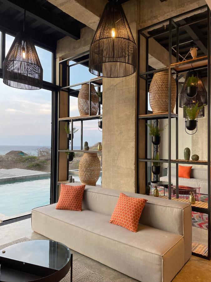 Eolia Sustainable Design Hotel 만타 외부 사진