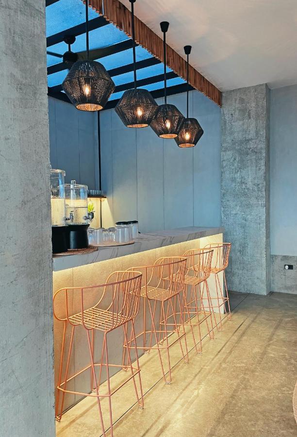 Eolia Sustainable Design Hotel 만타 외부 사진