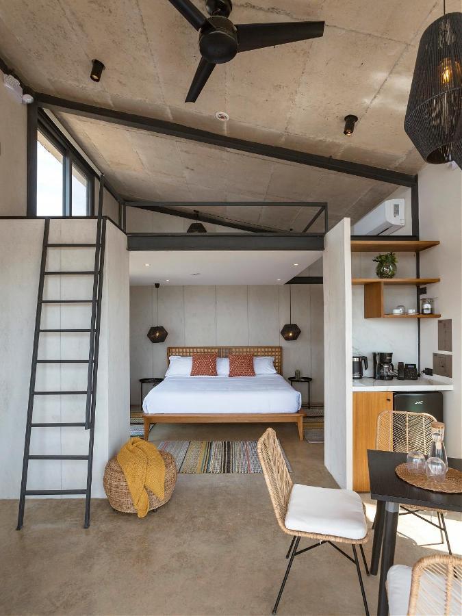 Eolia Sustainable Design Hotel 만타 외부 사진
