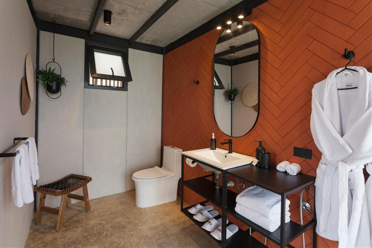 Eolia Sustainable Design Hotel 만타 외부 사진