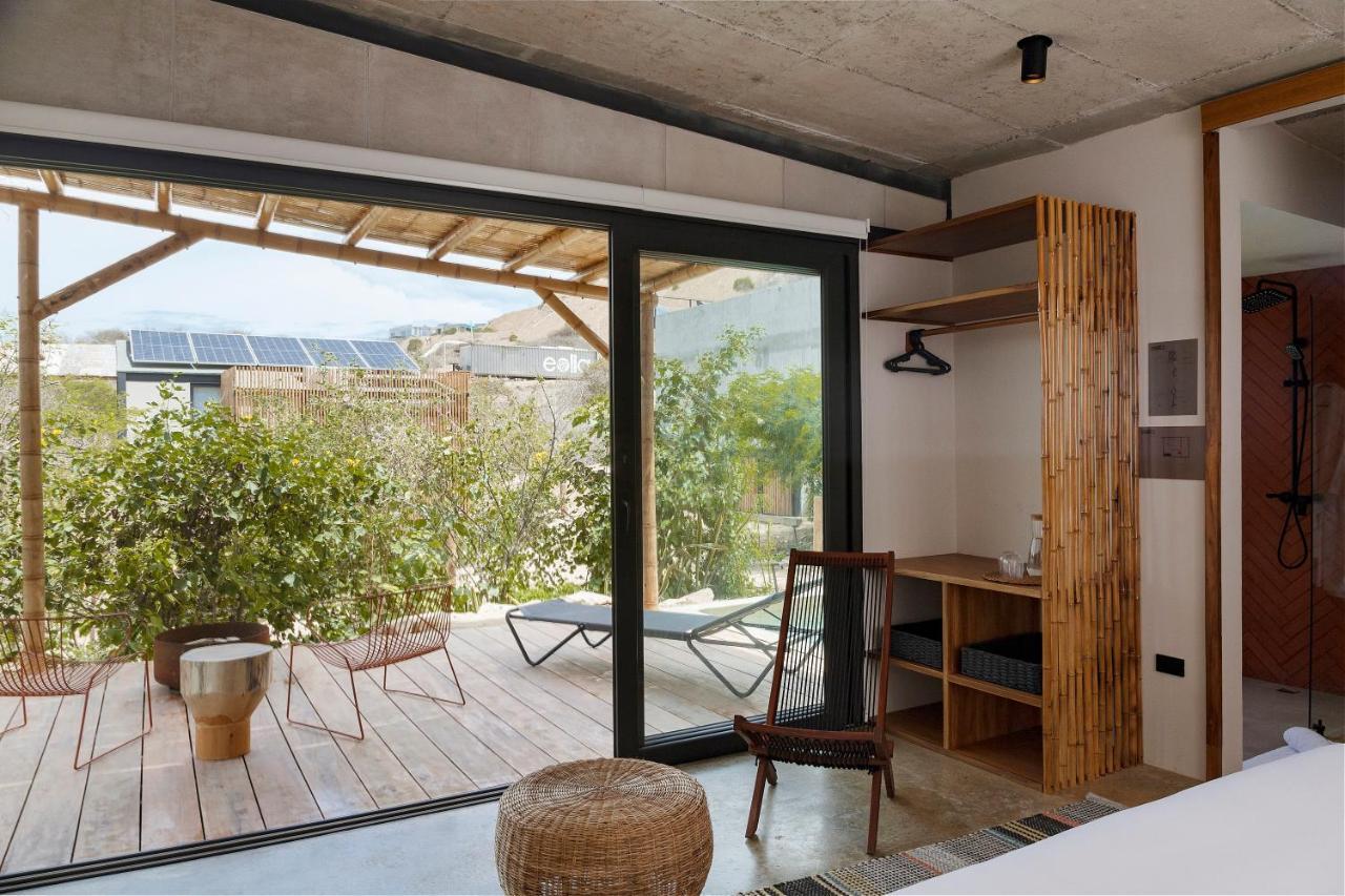 Eolia Sustainable Design Hotel 만타 외부 사진